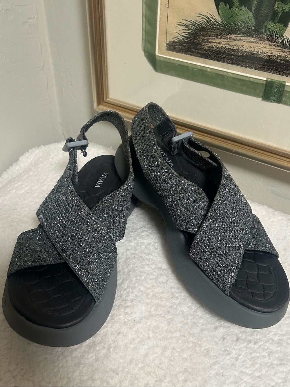 Vivaia  Kara Sport Sandal Size 39